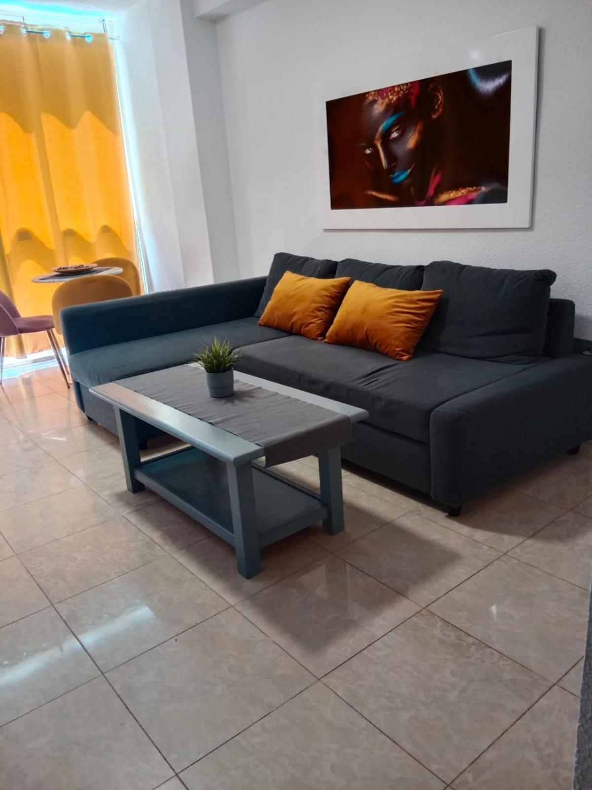 Apartamentos El Velero 토레몰리노스 객실 사진