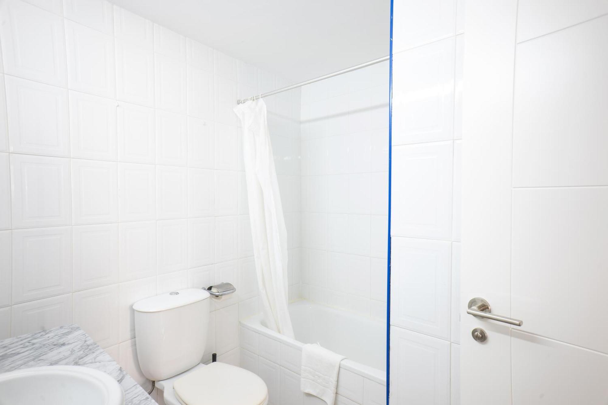 Apartamentos El Velero 토레몰리노스 객실 사진