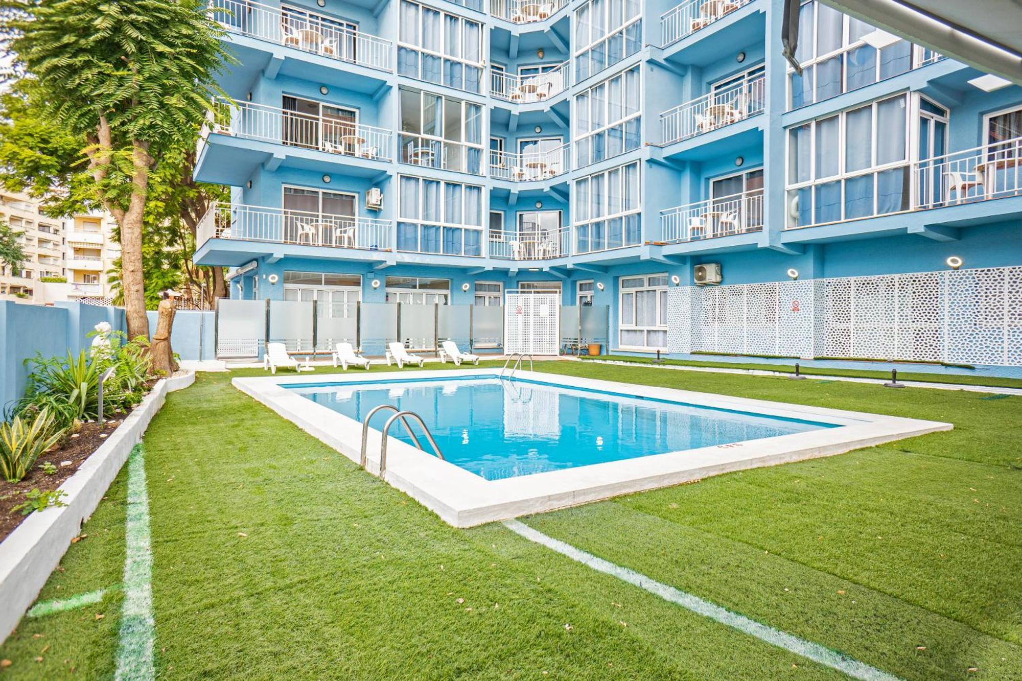 Apartamentos El Velero 토레몰리노스 외부 사진